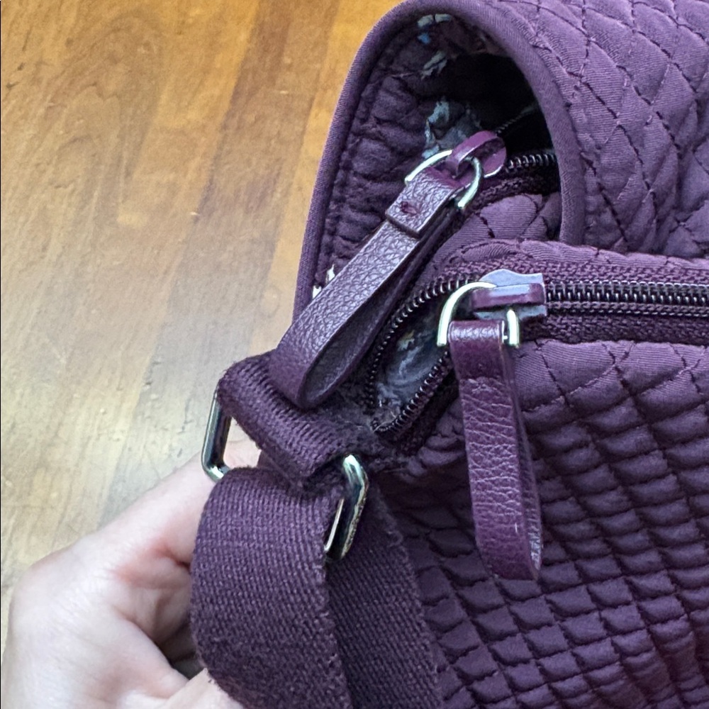 Vera Bradley Iconic Turnabout Crossbody purse - Picture 10 of 13